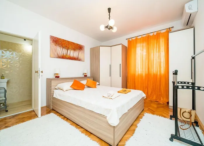 Private Bathroom King Room